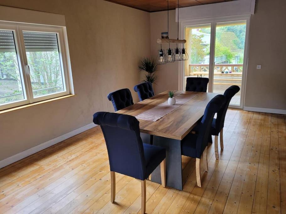 Willi'S Moselschloesschen Villa Neumagen-Dhron Kültér fotó